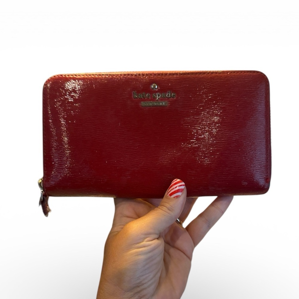 Kate Spade Glossy Cherry Wallet Leather designer zip around clutch bag card